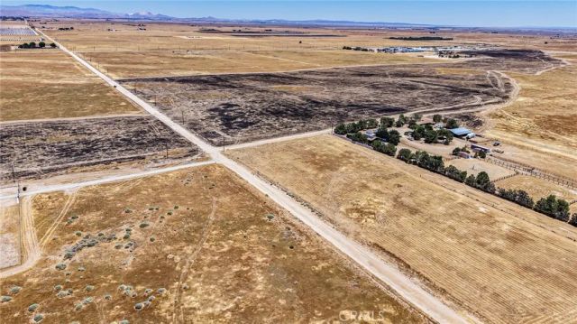 44800 80th West, Lancaster, CA 93536
