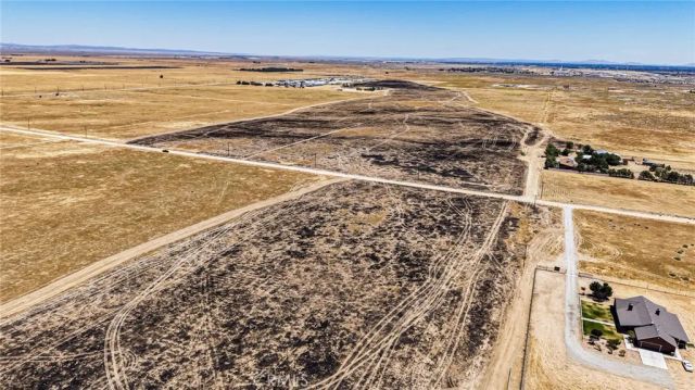 44800 80th West, Lancaster, CA 93536