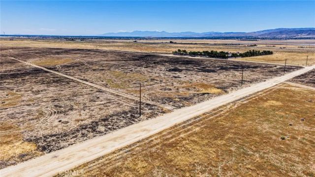 44800 80th West, Lancaster, CA 93536