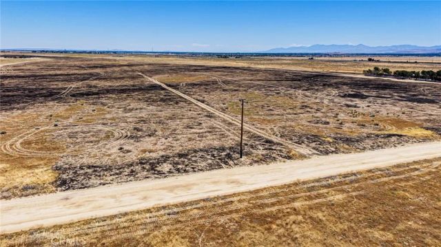 44800 80th West, Lancaster, CA 93536