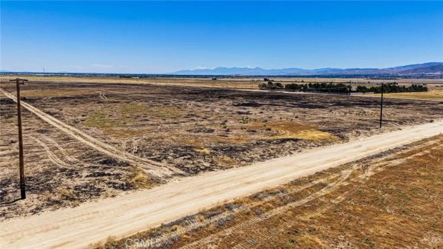 44800 80th West, Lancaster, CA 93536