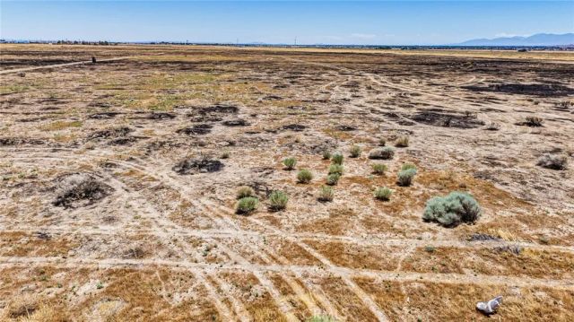 44800 80th West, Lancaster, CA 93536