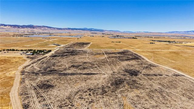 44800 80th West, Lancaster, CA 93536