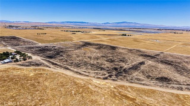 44800 80th West, Lancaster, CA 93536