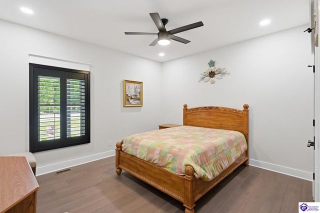 104 Stonemill Court, Elizabethtown, KY 42701