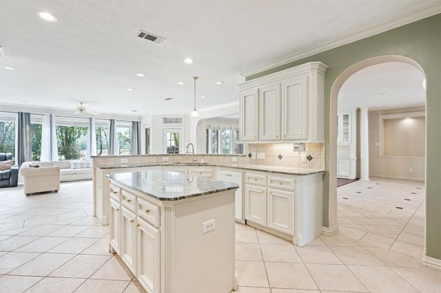 3311 El Dorado Boulevard, Missouri City, TX 77459