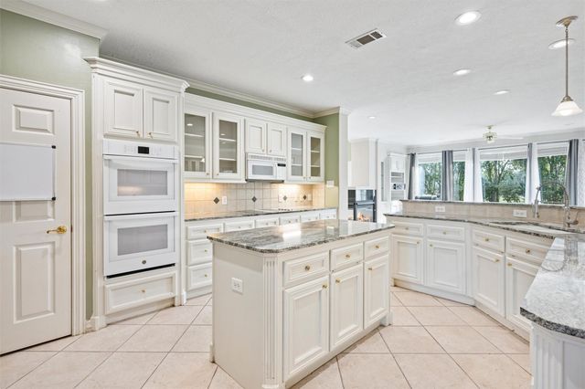 3311 El Dorado Boulevard, Missouri City, TX 77459