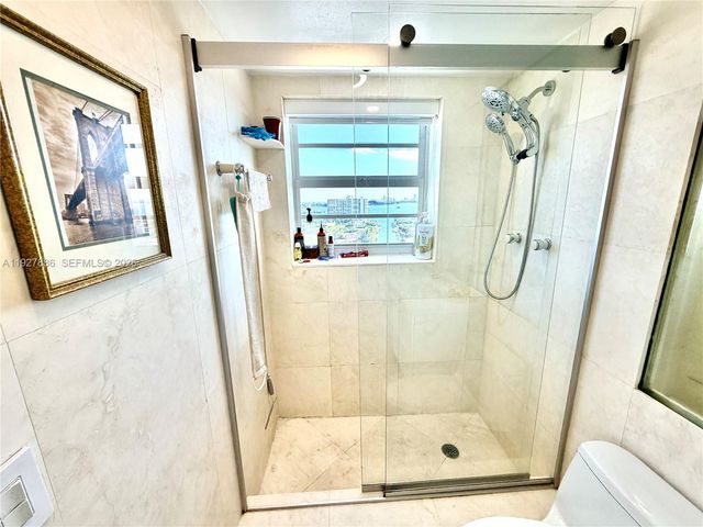 2150 Sans Souci Boulevard B1501, North Miami, FL 33181