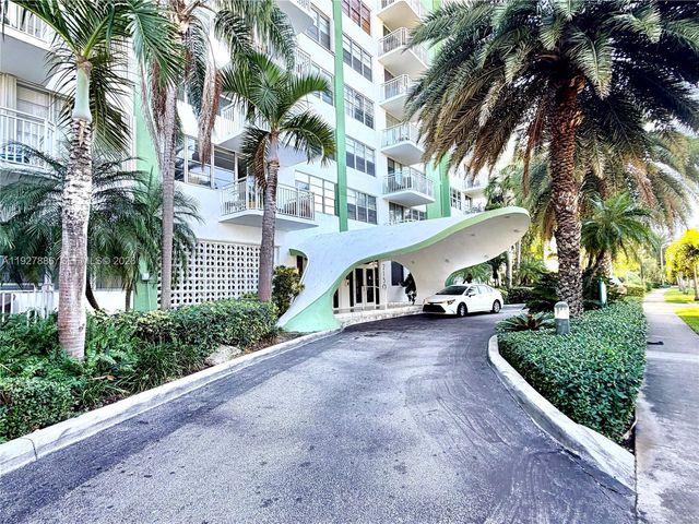 2150 Sans Souci Boulevard B1501, North Miami, FL 33181