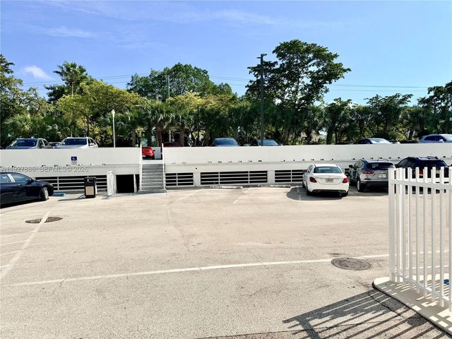 2150 Sans Souci Boulevard B1501, North Miami, FL 33181