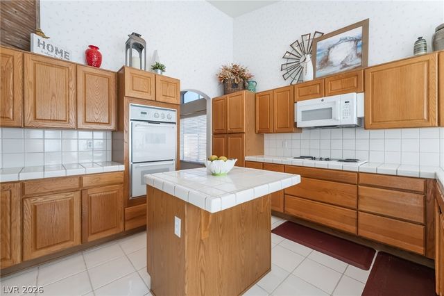 9117 Prospectors Cove Drive, Las Vegas, NV 89117