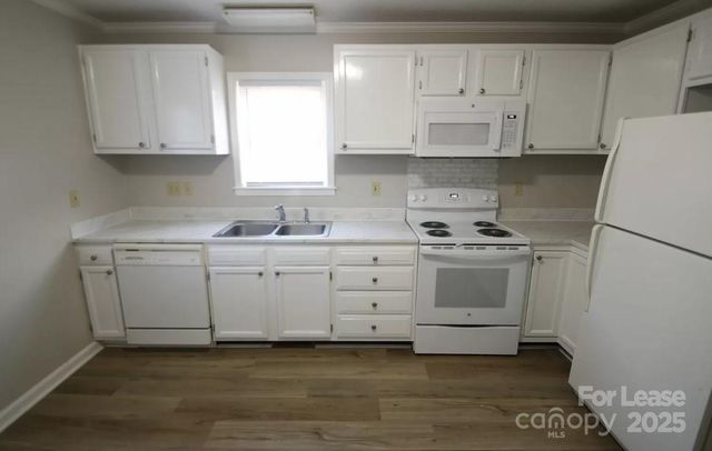 92 Akron Avenue, Kannapolis, NC 28081