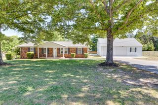 805 Pelzer Highway, Easley, SC 29642