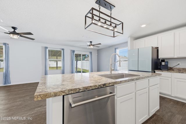 4298 WARM SPRINGS Way, Middleburg, FL 32068