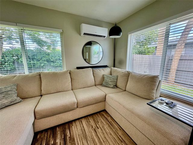 1005 NE 17th Court Unit B, Fort Lauderdale, FL 33305