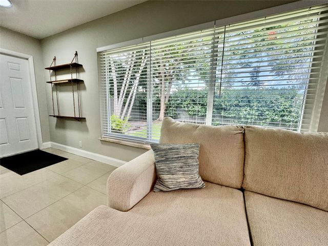 1005 NE 17th Court Unit B, Fort Lauderdale, FL 33305