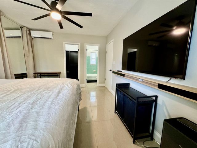 1005 NE 17th Court Unit B, Fort Lauderdale, FL 33305