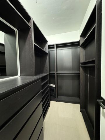 1005 NE 17th Court Unit B, Fort Lauderdale, FL 33305