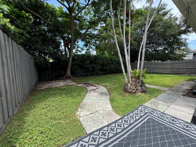 1005 NE 17th Court Unit B, Fort Lauderdale, FL 33305