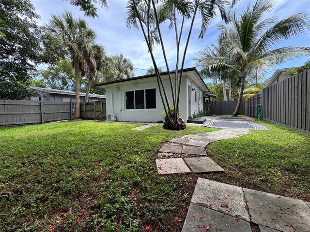 1005 NE 17th Court Unit B, Fort Lauderdale, FL 33305