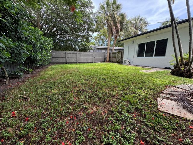 1005 NE 17th Court Unit B, Fort Lauderdale, FL 33305