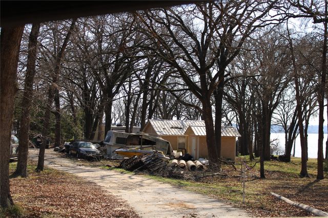 8085 Lakeview Drive, Quinlan, TX 75474