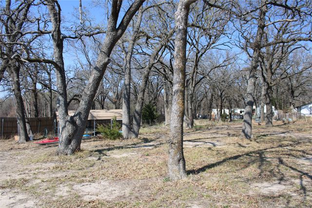 8085 Lakeview Drive, Quinlan, TX 75474
