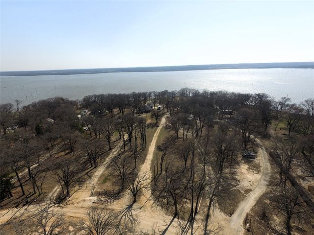 8085 Lakeview Drive, Quinlan, TX 75474