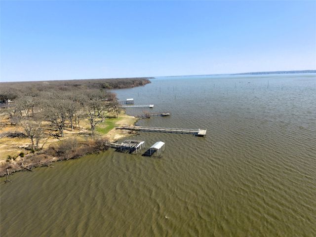 8085 Lakeview Drive, Quinlan, TX 75474