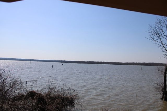 8085 Lakeview Drive, Quinlan, TX 75474