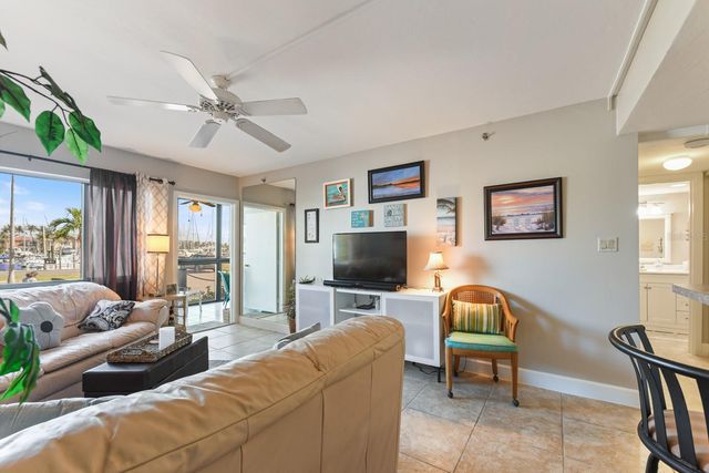 3170 MATECUMBE KEY ROAD 112, Punta Gorda, FL 33955