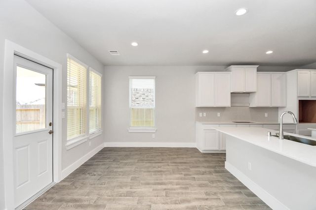 2101 Corn Thistle Way, Magnolia, TX 77355
