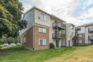 30078 W 12 Mile Rd 99, Farmington Hills, MI 48334