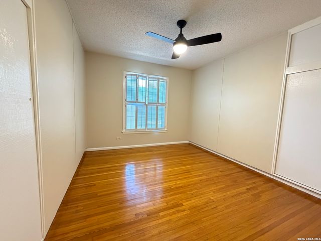 1219 ARROYA VISTA DR, San Antonio, TX 78213