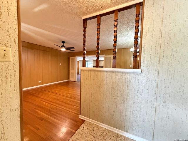 1219 ARROYA VISTA DR, San Antonio, TX 78213