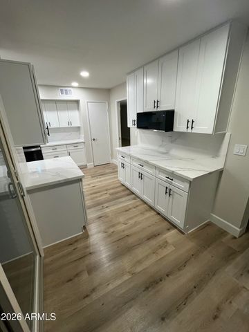 10442 W TROPICANA Circle, Sun City, AZ 85351