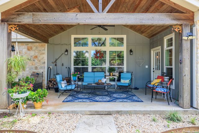 2152 Amberstone, Fredericksburg, TX 78624