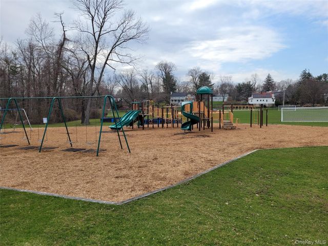 6 Payne Road, Elmsford, NY 10523