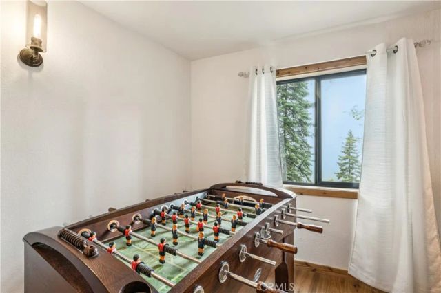 590 Arrowhead Villa, Lake Arrowhead, CA 92352
