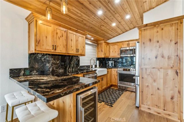 590 Arrowhead Villa, Lake Arrowhead, CA 92352