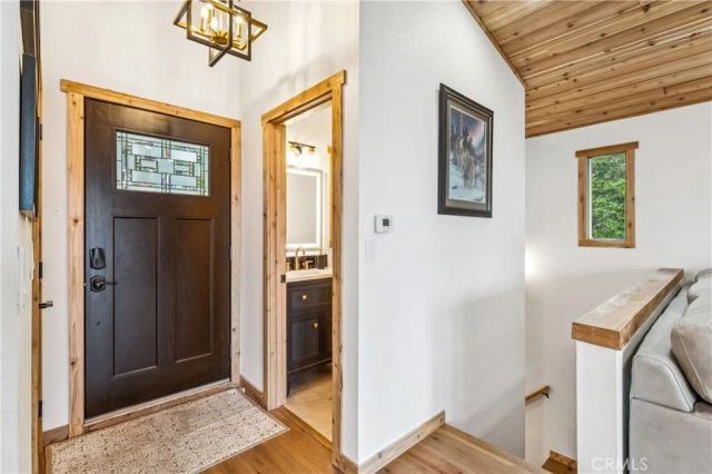 590 Arrowhead Villa, Lake Arrowhead, CA 92352