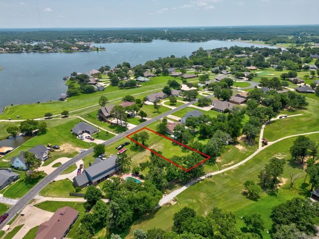 416 Kiowa Drive W, Lake Kiowa, TX 76240