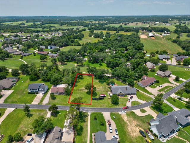 416 Kiowa Drive W, Lake Kiowa, TX 76240
