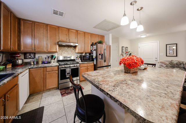 11621 N DESERT HILLS Drive W, Sun City, AZ 85351