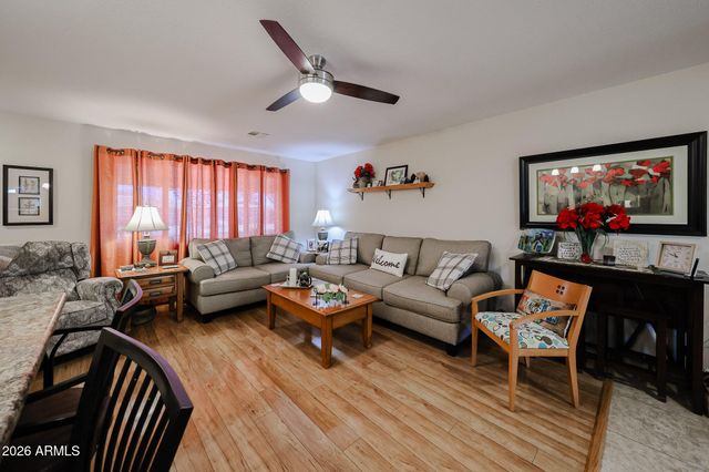 11621 N DESERT HILLS Drive W, Sun City, AZ 85351