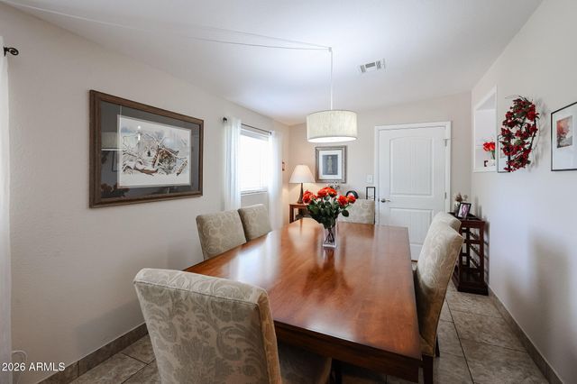 11621 N DESERT HILLS Drive W, Sun City, AZ 85351