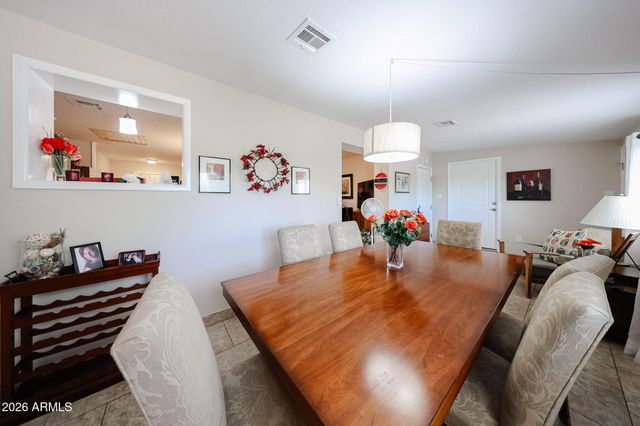 11621 N DESERT HILLS Drive W, Sun City, AZ 85351
