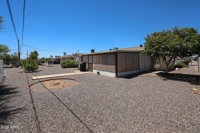 11621 N DESERT HILLS Drive W, Sun City, AZ 85351
