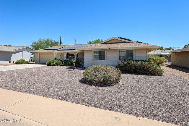 11621 N DESERT HILLS Drive W, Sun City, AZ 85351