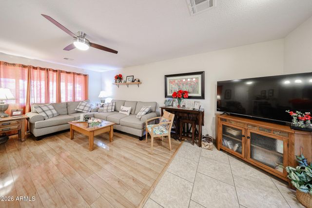 11621 N DESERT HILLS Drive W, Sun City, AZ 85351